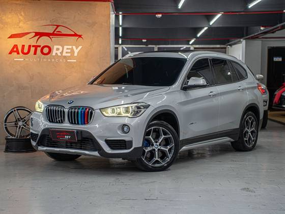 BMW X1 2.0 16V TURBO ACTIVEFLEX SDRIVE20I X-LINE 4P AUTOMÁTICO BMW X1 2.0 16V TURBO ACTIVEFLEX SDRIVE20I X-LINE 4P AUTOMÁTICO
